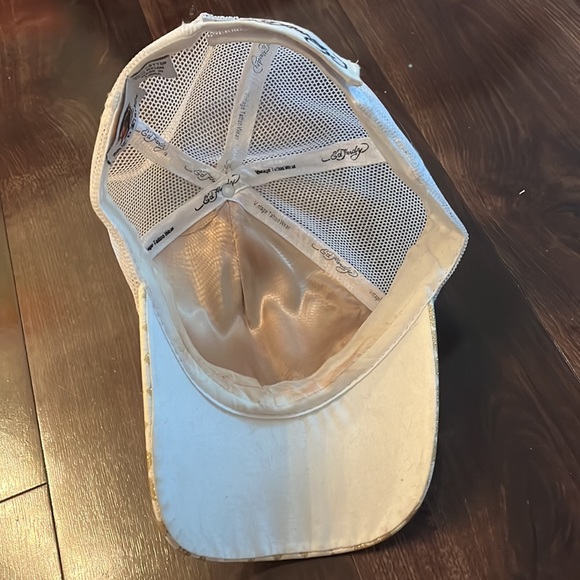 Ed hardy trucker hat - Picture 2 of 2